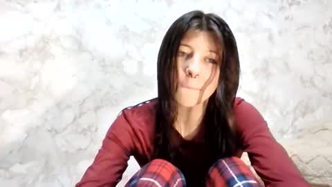 Snapshot of girl_cute007 chatting on 02/13/26, 08:05 girl_cute007 online show from 02/13/26, 08:05