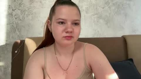 Snapshot of girl_cute07 chatting on 05/27/26, 05:10 girl_cute07 online show from 05/27/26, 05:10
