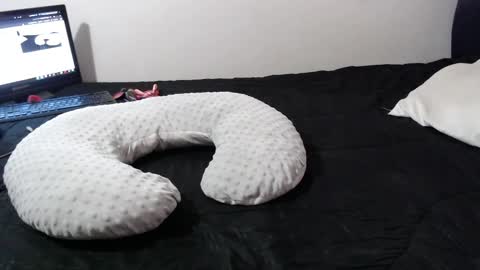 Aleja online show from 10/30/25, 04:08