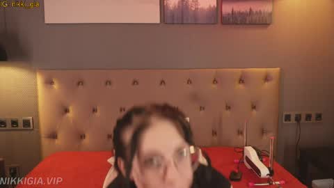 Nikki online show from 04/09/26, 03:06