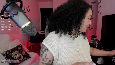 girl_inline online show from 10/24/25, 01:57