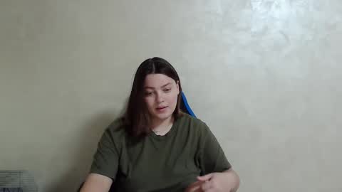 girl_leya online show from 12/01/24, 11:25