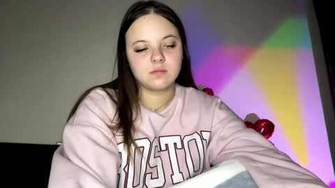 girl_shy07 online show from 02/10/26, 07:07