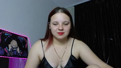 Snapshot of girl_shy07 chatting on 07/12/26, 06:10 girl_shy07 online show from 07/12/26, 06:10