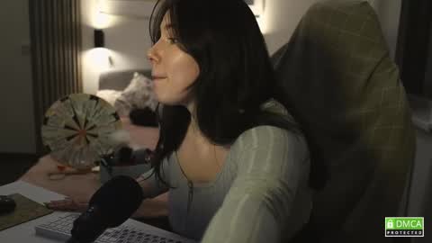 Snapshot of girl_u_never_met chatting on 02/23/25, 06:45 Kristin  online show from 02/23/25, 06:45