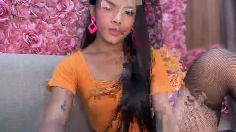queen ronna online show from 09/14/25, 02:33