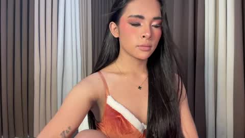 queen ronna online show from 06/25/26, 01:27