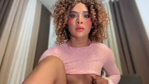 queen ronna online show from 07/23/26, 02:09