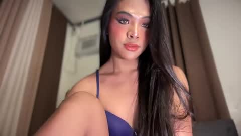 queen ronna online show from 07/25/26, 05:43
