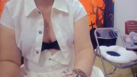 girlhanoi online show from 11/04/25, 12:59