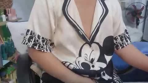 girlhanoi online show from 01/13/26, 09:42