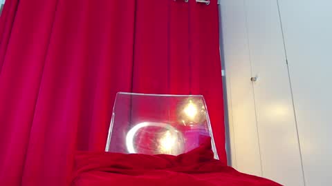 Hanna online show from 12/15/24, 12:38