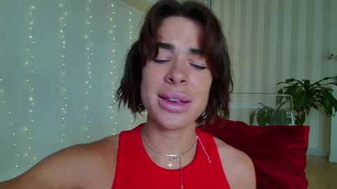 Hanna online show from 01/16/25, 01:14