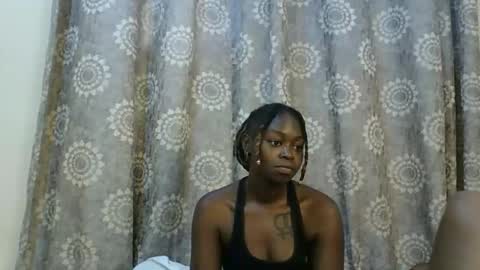 Snapshot of girlnextdoor60 chatting on 09/26/25, 05:11 Sexy online show from 09/26/25, 05:11