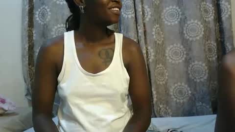 Snapshot of girlnextdoor60 chatting on 10/12/25, 10:20 Sexy online show from 10/12/25, 10:20