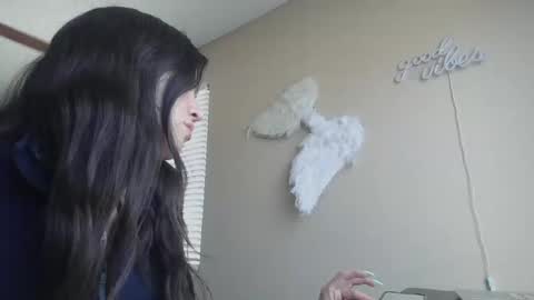 Snapshot of girlnextdoor702 chatting on 06/10/26, 06:07 Jasmine online show from 06/10/26, 06:07