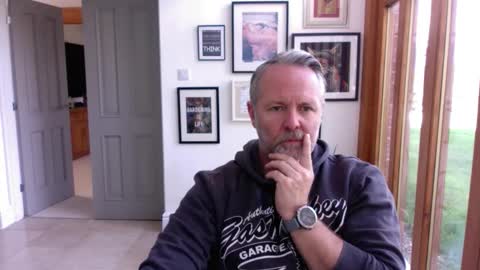 Snapshot of girlsandbikes chatting on 10/27/25, 12:42 girlsandbikes online show from 10/27/25, 12:42