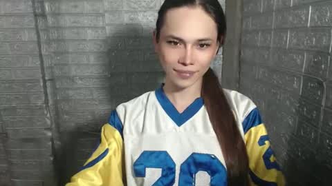 Mynameisenise online show from 06/06/26, 05:23