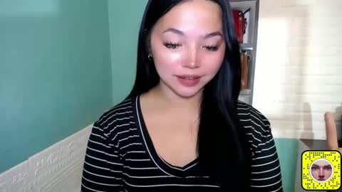 Rhaine online show from 03/25/26, 05:52