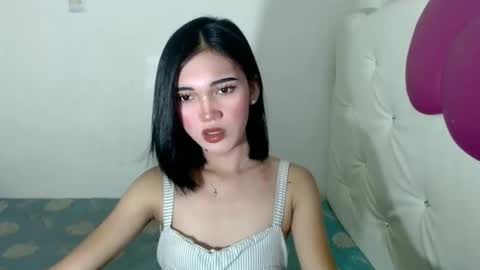 Snapshot of girlthatyouwantxx chatting on 09/22/25, 06:15 Divine online show from 09/22/25, 06:15