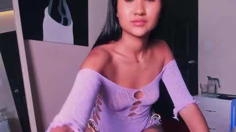 girlytiny online show from 04/30/26, 06:53
