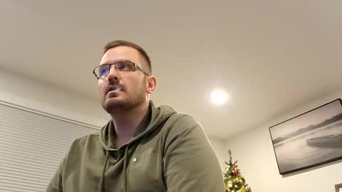 Snapshot of girthylax51 chatting on 01/04/25, 04:22 BIG K online show from 01/04/25, 04:22