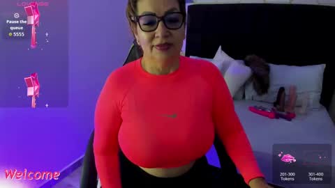 Snapshot of gisela27 chatting on 09/13/25, 12:27 Gisella online show from 09/13/25, 12:27