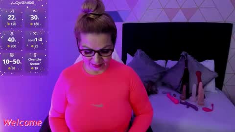 Snapshot of gisela27 chatting on 10/27/25, 12:42 Gisella online show from 10/27/25, 12:42