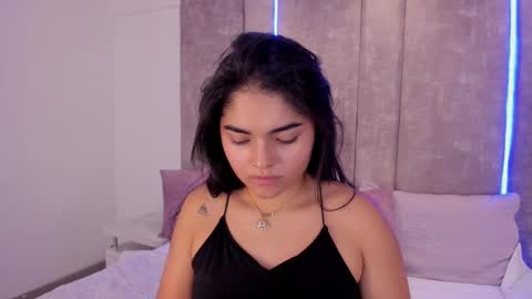     online show from 03/08/25, 05:01