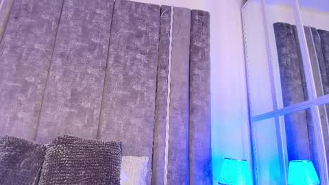     online show from 03/30/26, 11:00