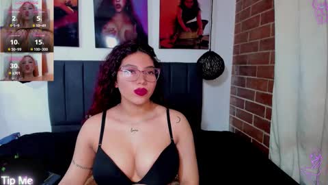Snapshot of gisele_cedield chatting on 09/09/25, 03:06 Kylie online show from 09/09/25, 03:06
