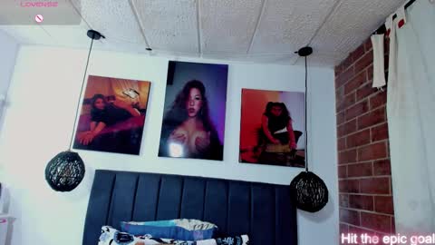 Snapshot of gisele_cedield chatting on 12/16/25, 03:11 Kylie online show from 12/16/25, 03:11