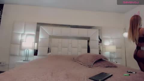 Gisel online show from 03/04/25, 08:05