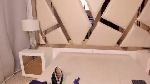 GISEL online show from 02/01/25, 11:54