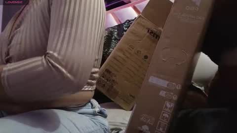 Snapshot of giselreyes1 chatting on 06/11/26, 12:32 . Gisel Reyes . online show from 06/11/26, 12:32