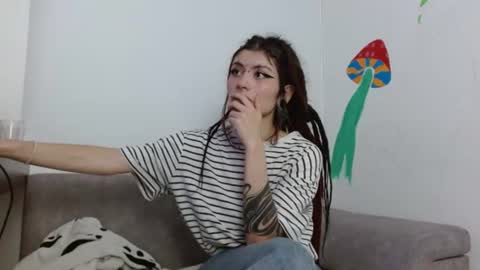 Snapshot of giulietta_mon chatting on 06/28/26, 03:45 Giulietta online show from 06/28/26, 03:45