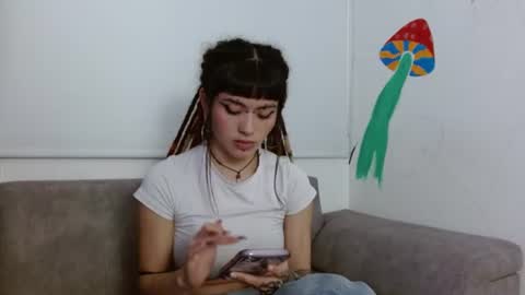 Snapshot of giulietta_mon chatting on 07/24/26, 02:42 Giulietta online show from 07/24/26, 02:42