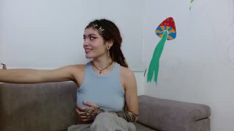Snapshot of giulietta_mon chatting on 07/28/26, 03:46 Giulietta online show from 07/28/26, 03:46