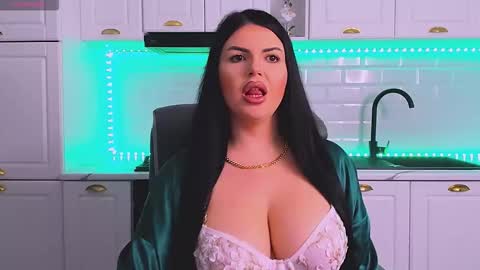 Snapshot of giulyalust chatting on 02/05/26, 09:08 Giulia online show from 02/05/26, 09:08