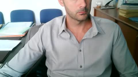 giuseppevai1 online show from 10/01/25, 10:10