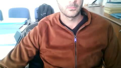 giuseppevai1 online show from 10/08/25, 09:29