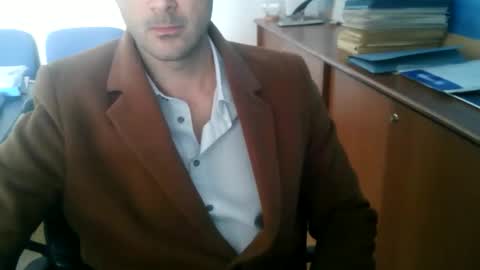 giuseppevai1 online show from 11/24/25, 11:54