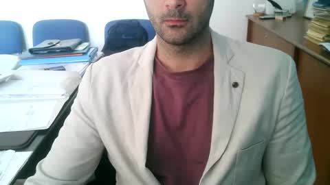 giuseppevai1 online show from 04/21/26, 01:39