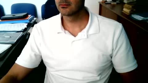 Snapshot of giuseppevai1 chatting on 06/11/26, 10:13 giuseppevai1 online show from 06/11/26, 10:13
