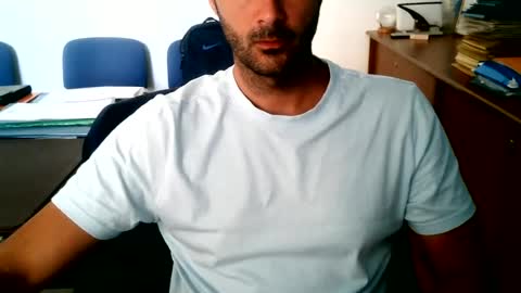 Snapshot of giuseppevai1 chatting on 07/13/26, 09:56 giuseppevai1 online show from 07/13/26, 09:56