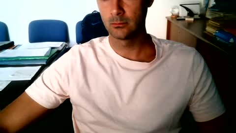 Snapshot of giuseppevai1 chatting on 07/14/26, 08:19 giuseppevai1 online show from 07/14/26, 08:19