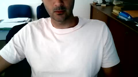 Snapshot of giuseppevai1 chatting on 07/14/26, 10:54 giuseppevai1 online show from 07/14/26, 10:54