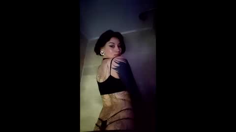 Snapshot of give_me_orgasms chatting on 06/01/26, 10:22 Nice to meet you my name is Heyli online show from 06/01/26, 10:22