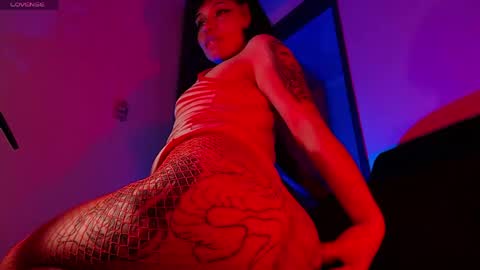 Snapshot of give_me_orgasms chatting on 06/05/26, 06:52 Nice to meet you my name is Heyli online show from 06/05/26, 06:52