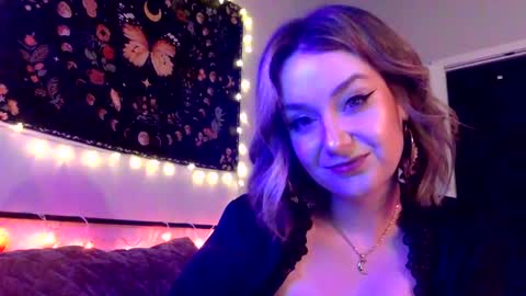 givemesweetdreams online show from 12/26/24, 01:29